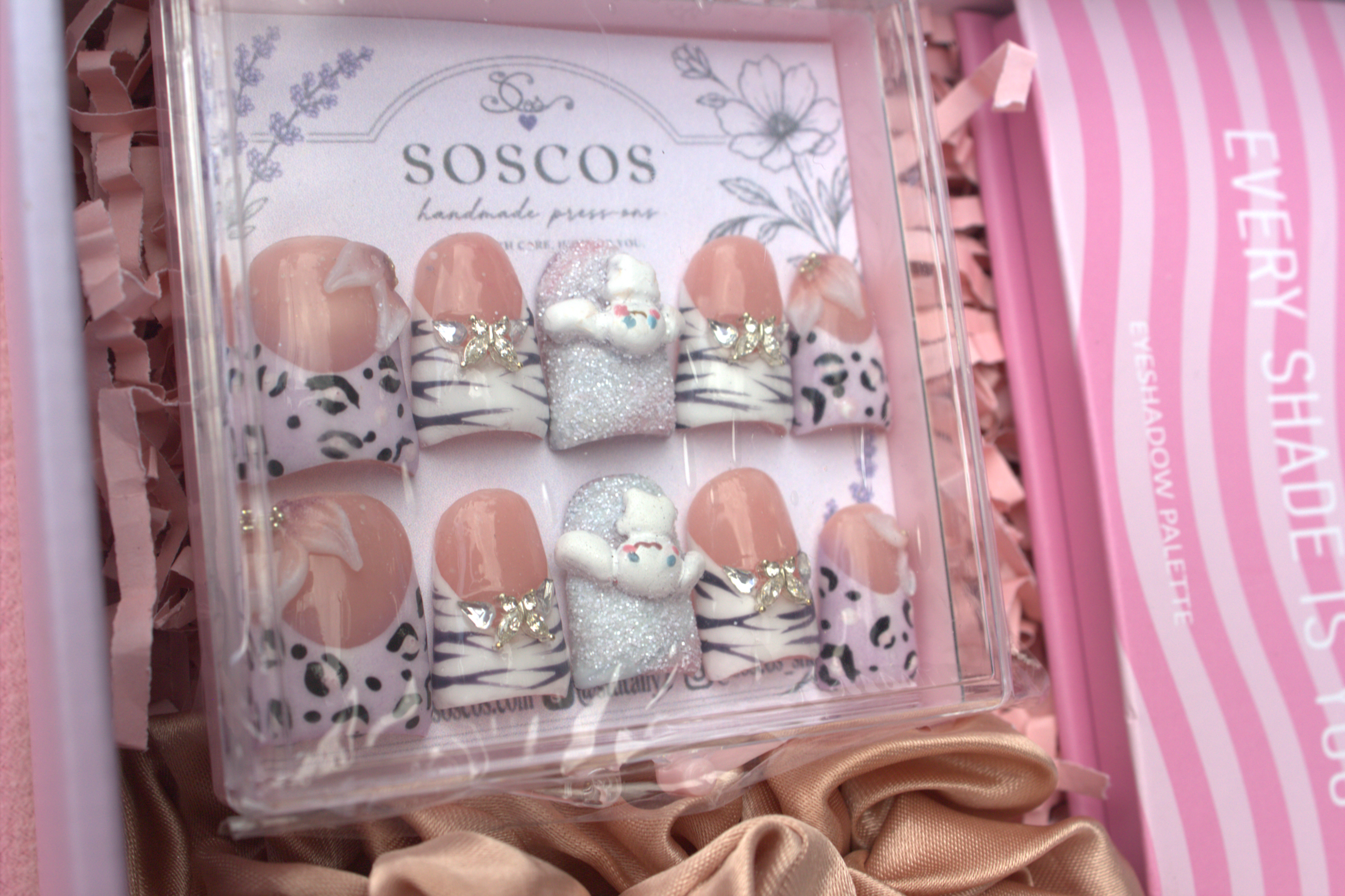 Custom Nails and Eyeshadow Bundle - Image 2