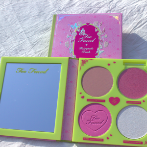 Toofaced Fairytale crush Blush & Highlighter Palette Makeup Set