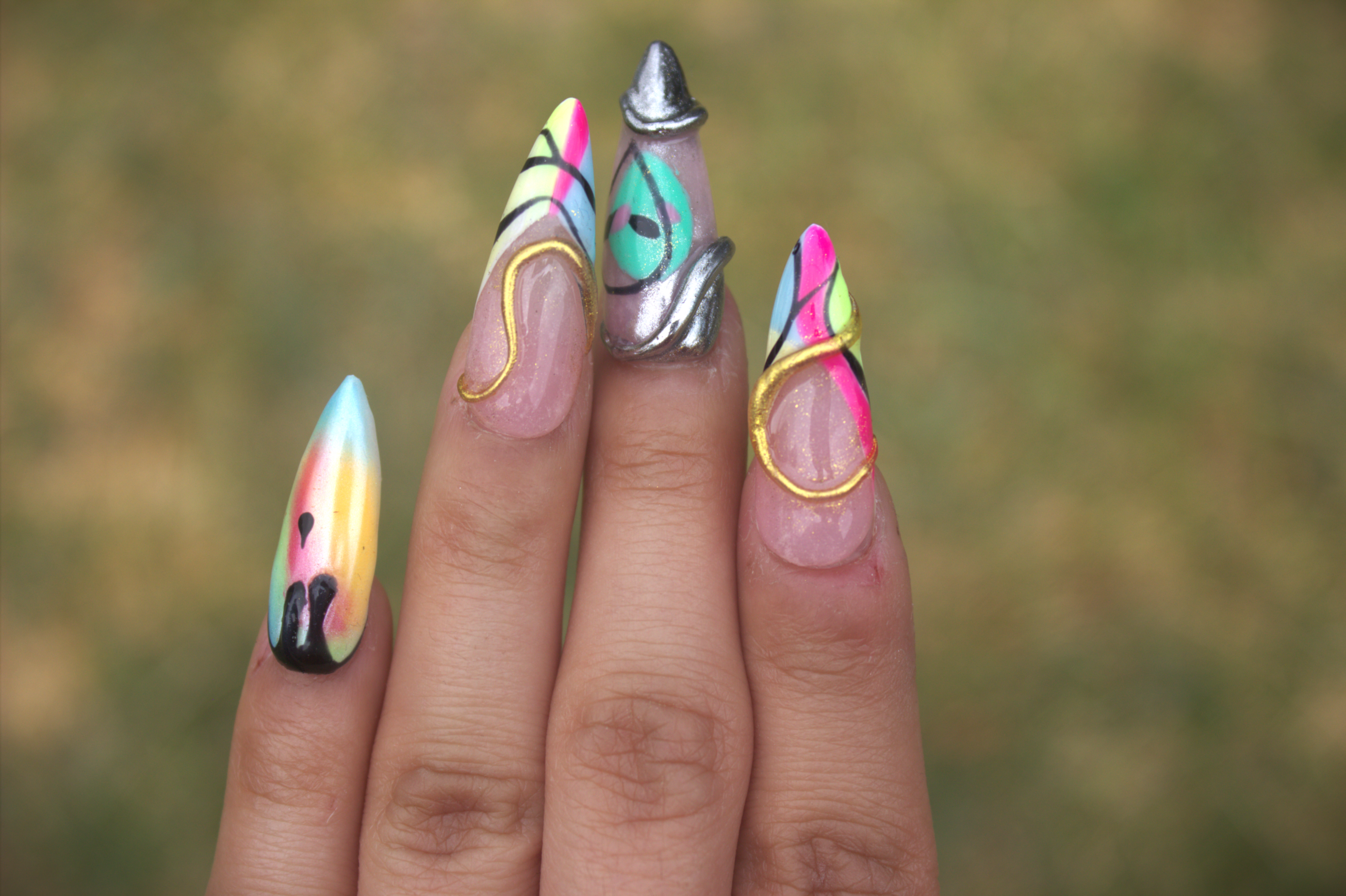 Medium Long Almond Skiletto Alien Nails - Image 2